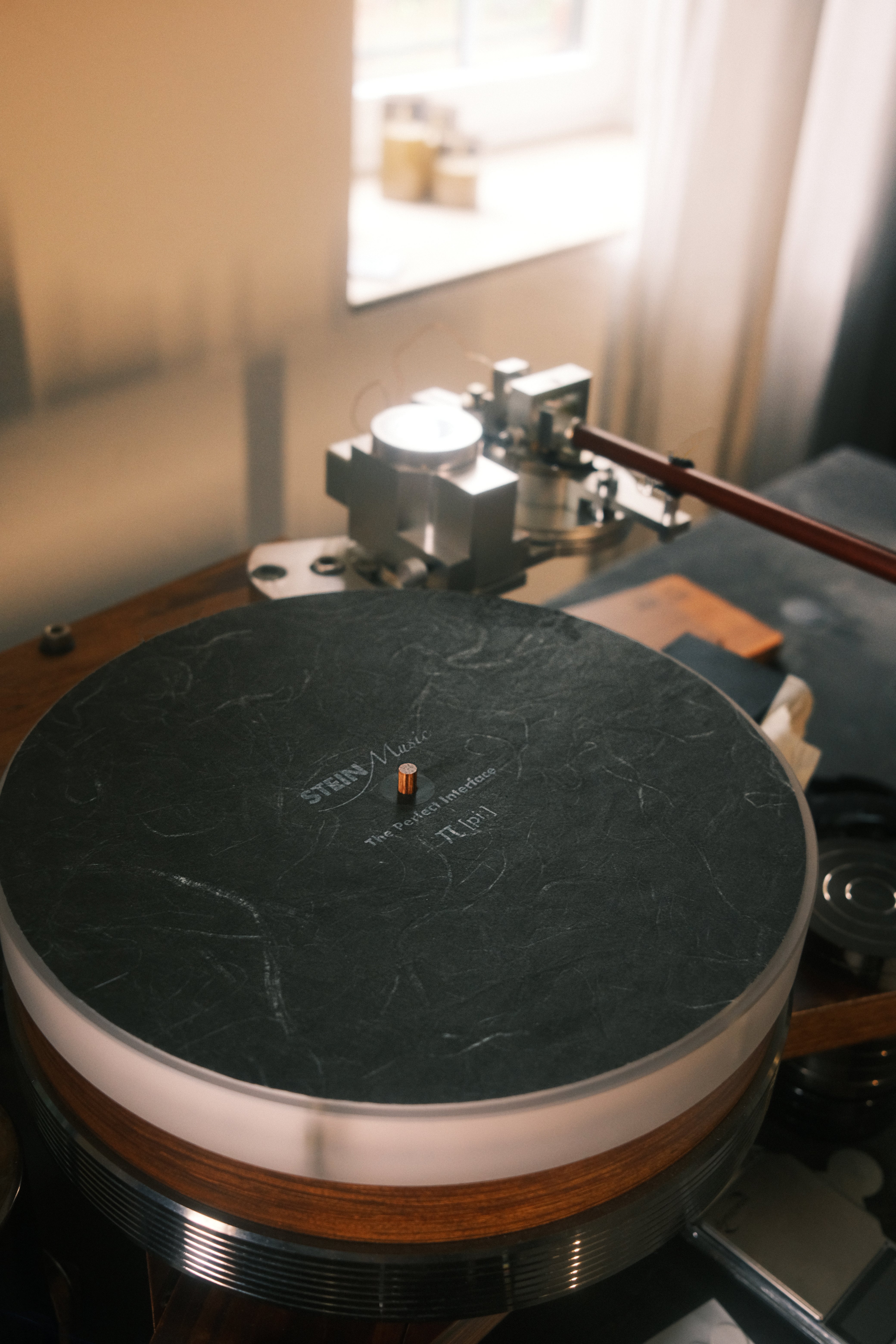 2024’S TOP PICKS UNDER $1,000: PERFECT INTERFACE CARBON SIGNATURE HIGHLIGHTED BY THE ABSOLUTE SOUND