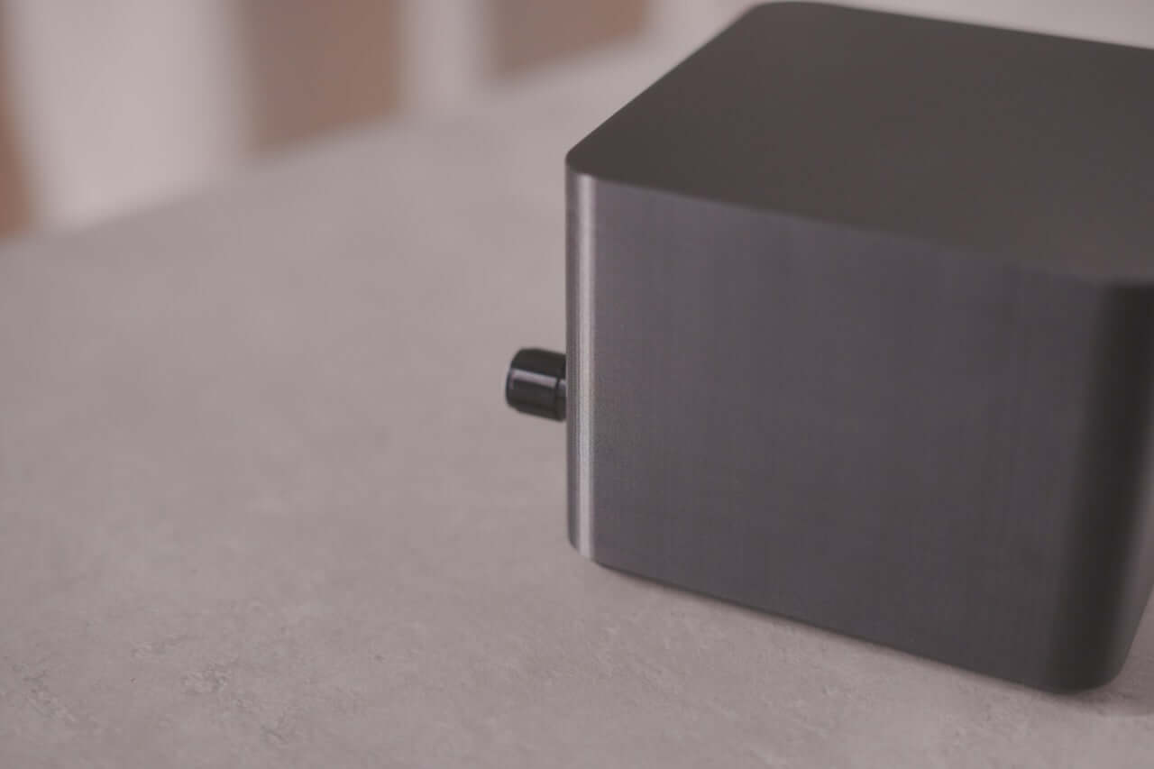 H2 PLUS Signature Stand Set