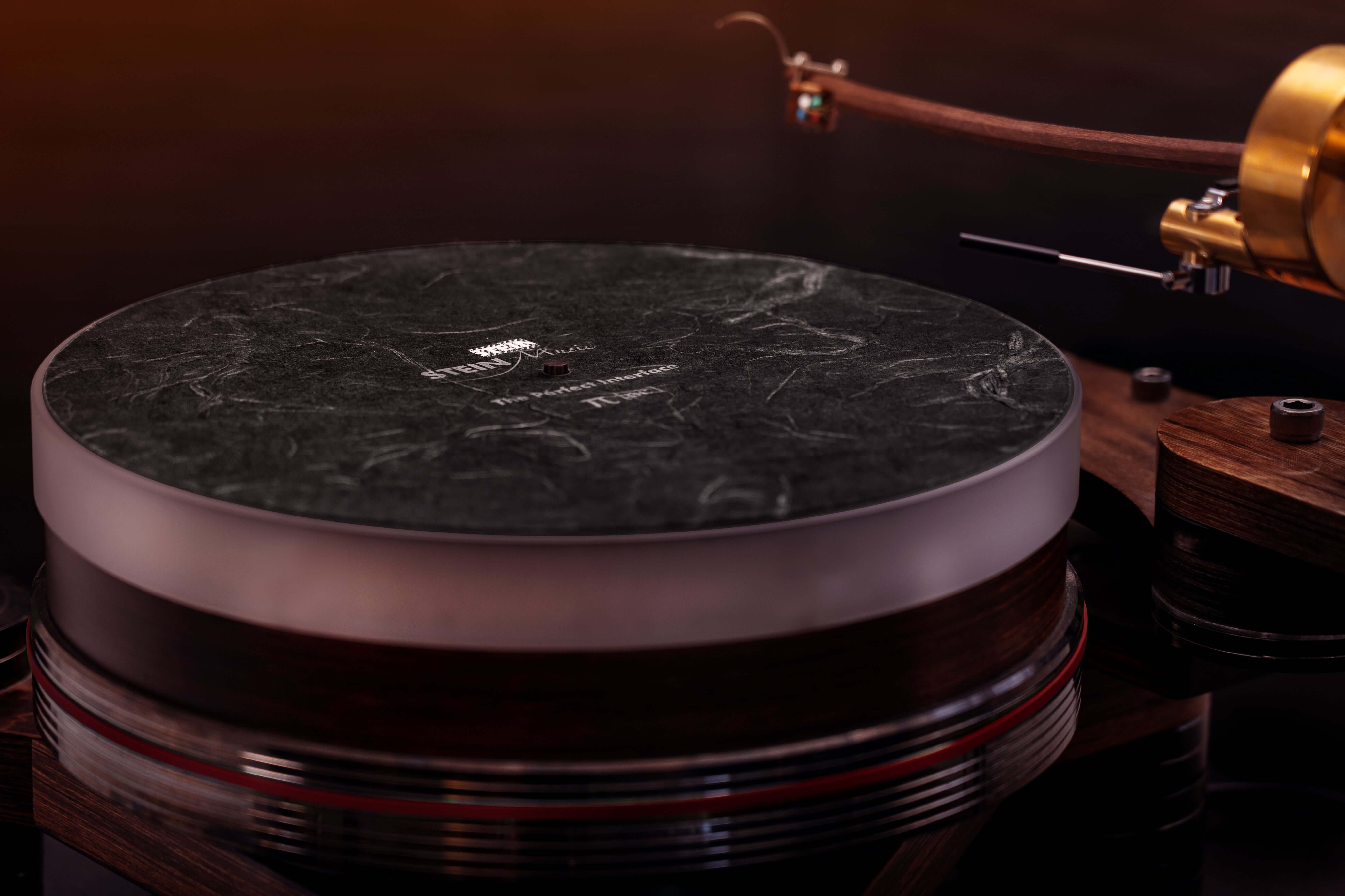 The Perfect Interface π [piː] Carbon Signature - Thumbnail 2